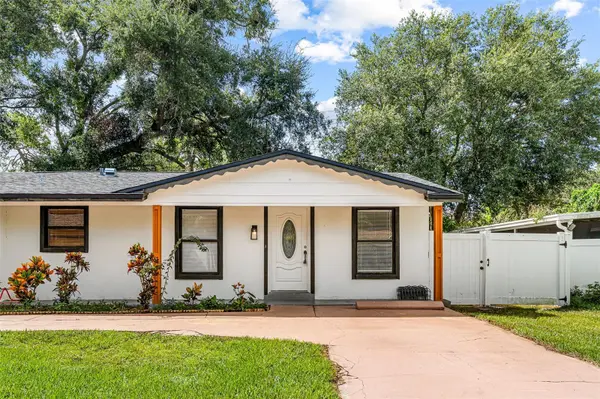 6524 LA MESA CIR, Tampa, FL 33634