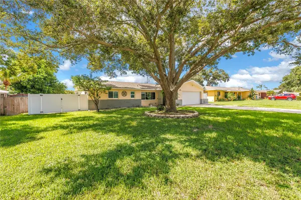 1350 WOODCREST AVE, Clearwater, FL 33756