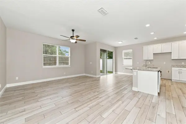 613 DOMINISH ESTATES DR, Apopka, FL 32712