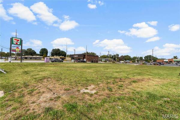 6678 Mexico RD, St Peters, MO 63376