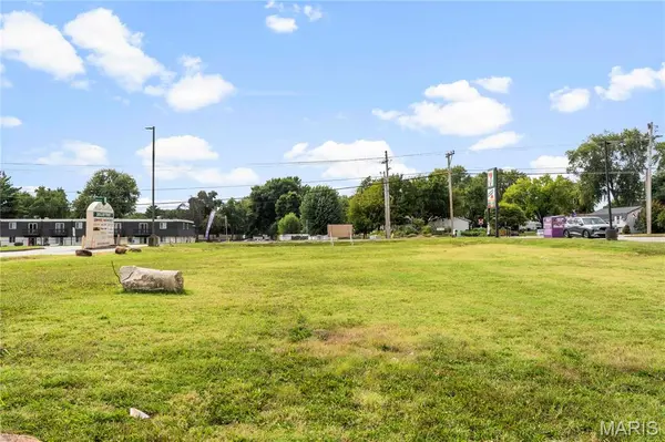 6678 Mexico RD, St Peters, MO 63376
