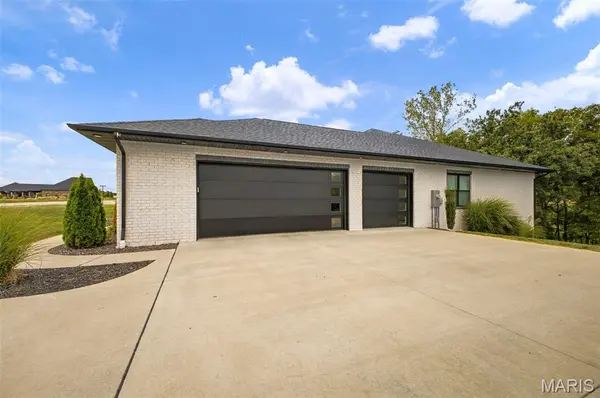 627 Benjamin LN, Waterloo, IL 62298