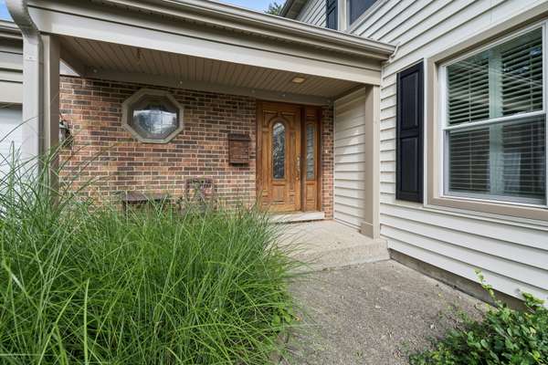 1132 W Mallard DR, Palatine, IL 60067