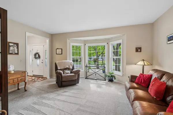798 Wexford CT, Grayslake, IL 60030