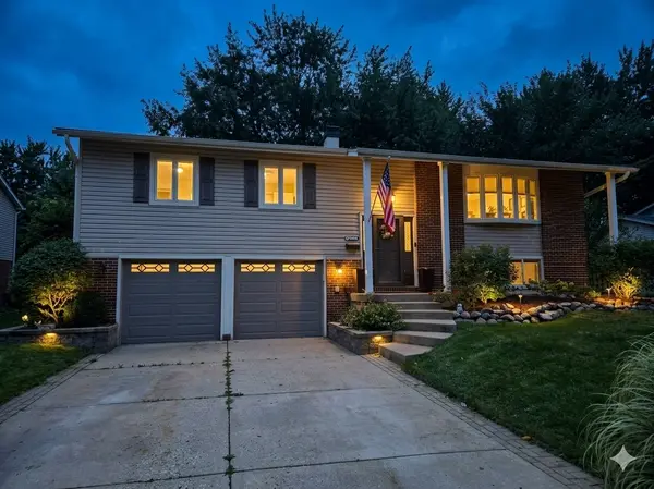 4155 Hudson DR, Hoffman Estates, IL 60192