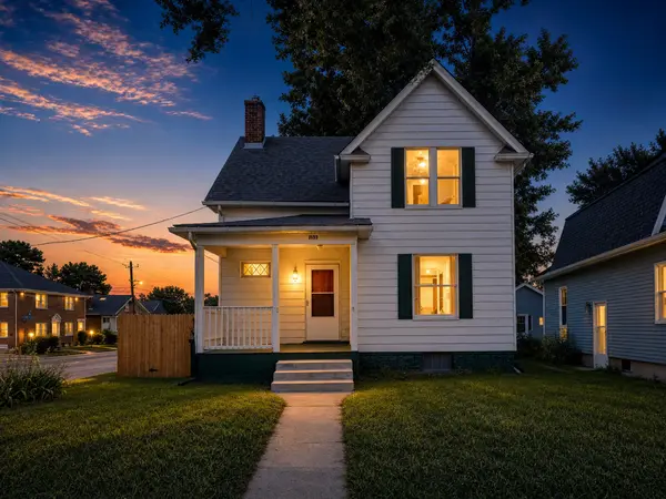 252 W 29th ST, Davenport, IA 52803