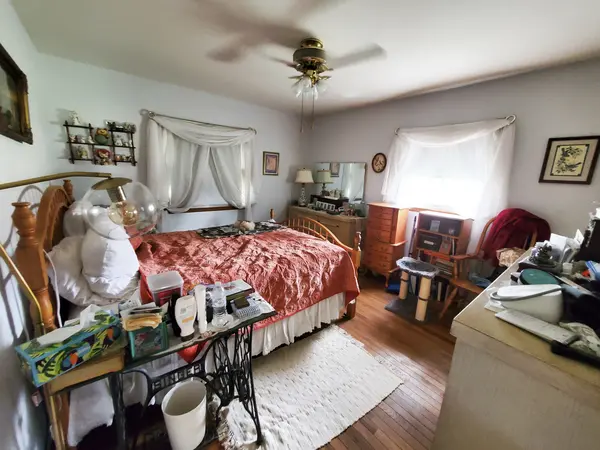 2893 E 777th RD, Utica, IL 61373