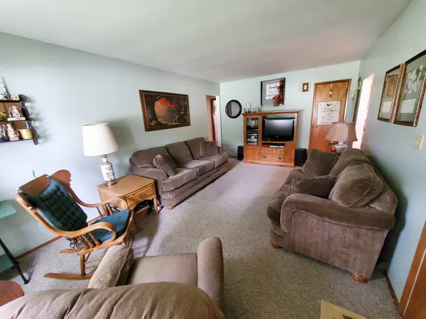 2893 E 777th RD, Utica, IL 61373