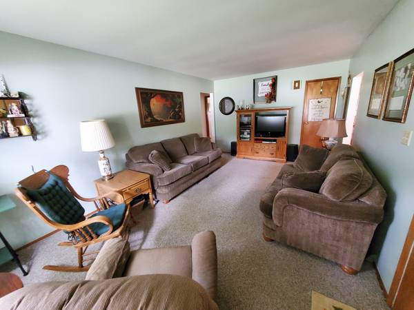 2893 E 777th RD, Utica, IL 61373
