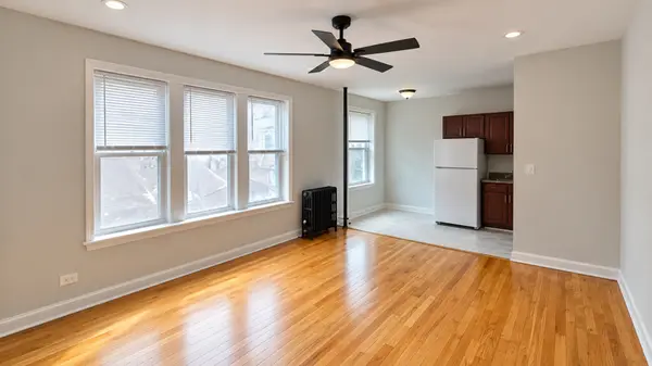 1635 W Morse AVE #109, Chicago, IL 60626
