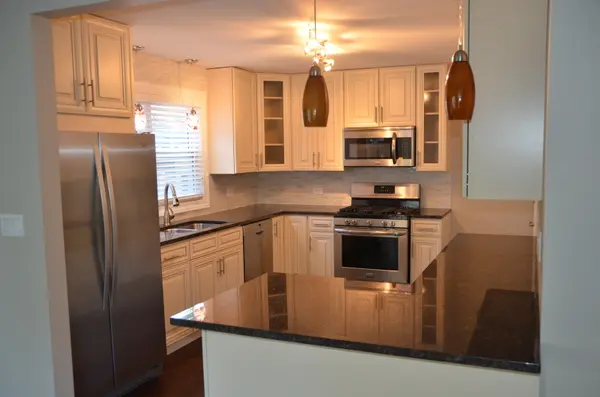 7060 OSAGE RD, Long Grove, IL 60047