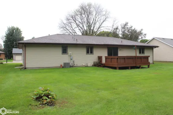 820 W 11Th ST, Garner, IA 50438