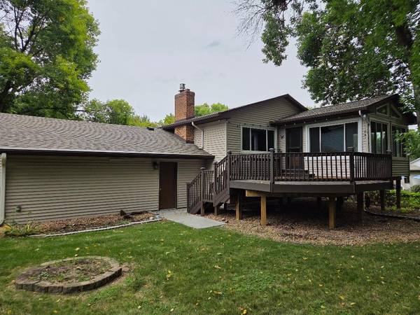 12273 Jack Pine TRL, Eden Prairie, MN 55347
