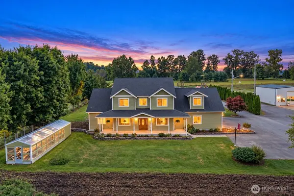 17166 Dike RD, Mount Vernon, WA 98273