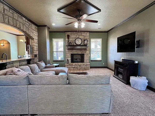 12624 Lexington DR, Oklahoma City, OK 73173