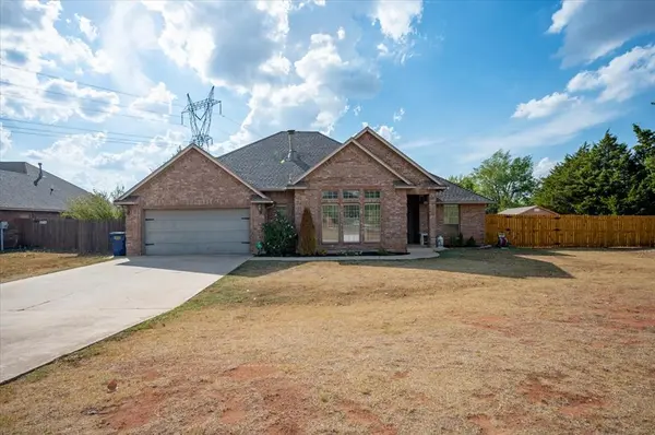 1301 S Morgan RD, Mustang, OK 73064