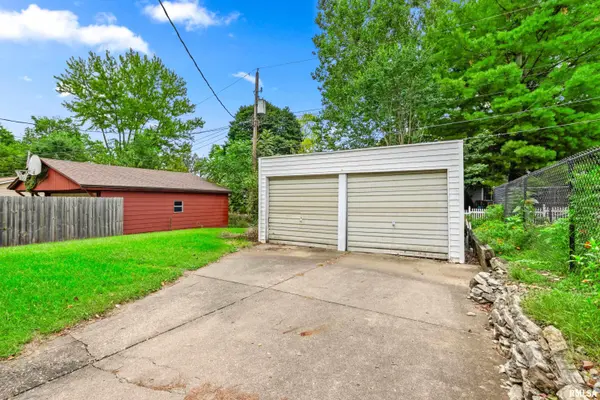 416 W MELBOURNE AVE, Peoria, IL 61604