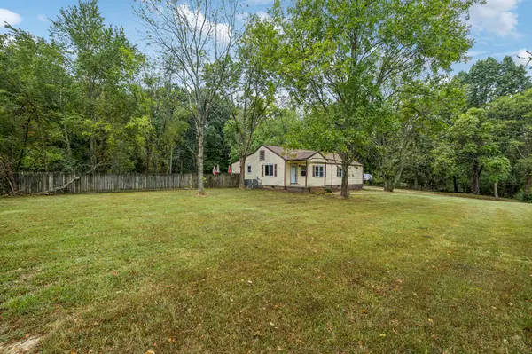 7525 S Swift Rd, Goodlettsville, TN 37072