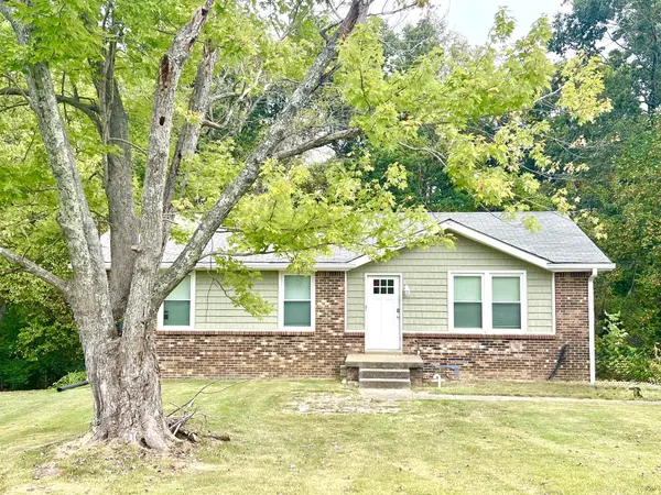 609 Chrisman Dr, Clarksville, TN 37042