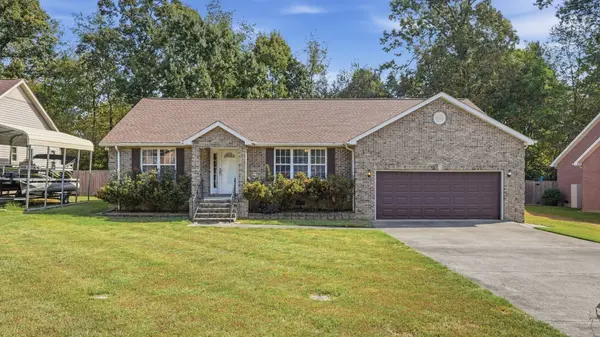 104 Oakmont Dr, Tullahoma, TN 37388