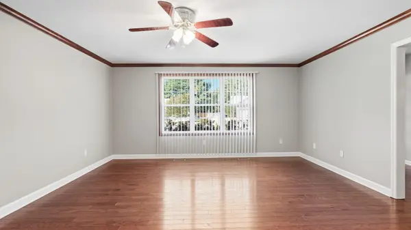 104 Oakmont Dr, Tullahoma, TN 37388