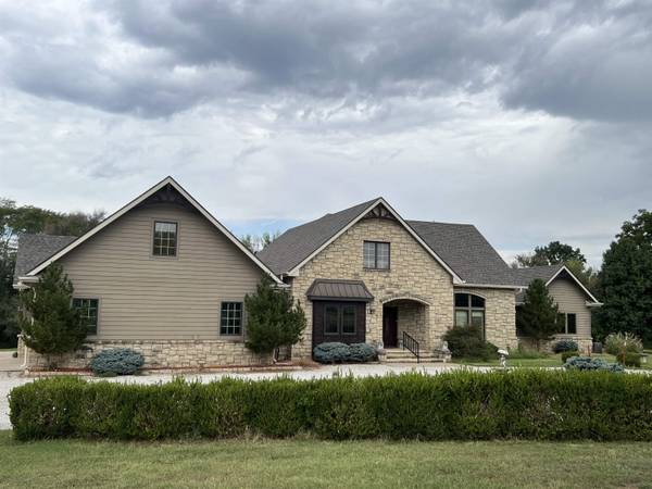 2000 E Madison, Arkansas City, KS 67005