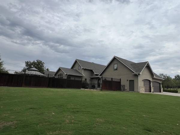 2000 E Madison, Arkansas City, KS 67005