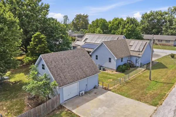 800 S Cherry ST, Stockton, MO 65785