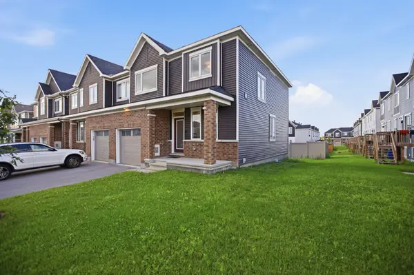 651 Chillerton DR, Barrhaven, ON K2J 6C6