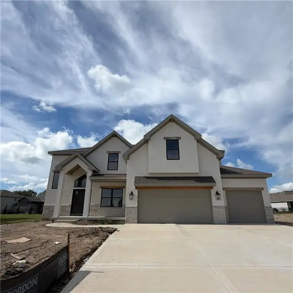 2334 Foxtail DR, Kearney, MO 64060