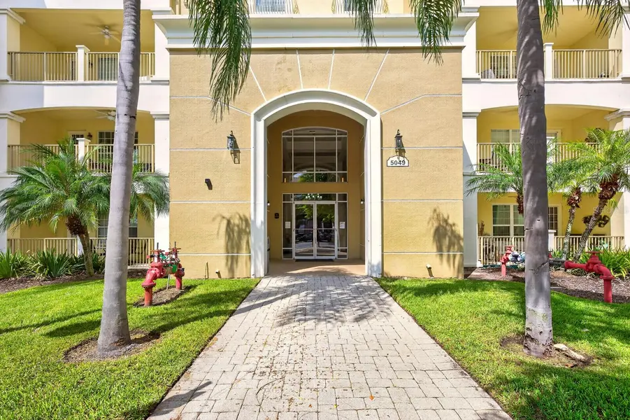 5049 SHOREWAY LOOP #1-201, Orlando, FL 32819