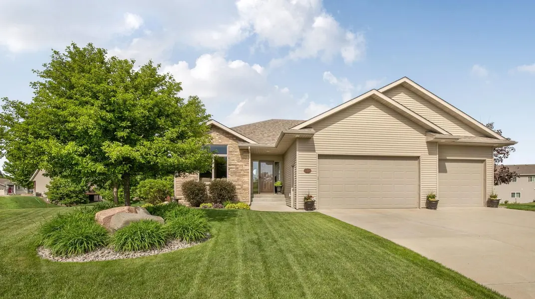 2309 Wyoming CT, Sartell, MN 56377