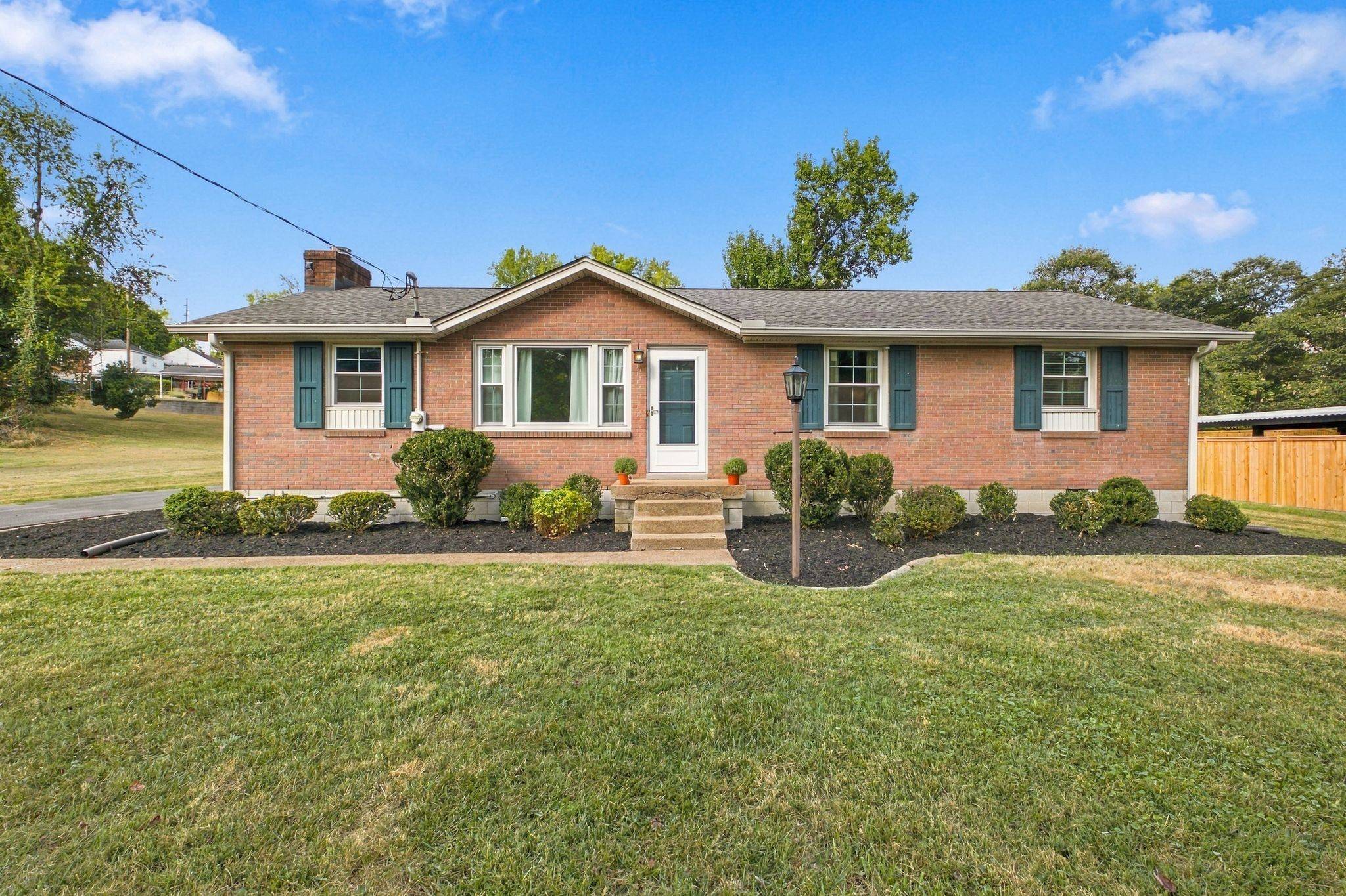 2602 Colbert Dr, Nashville, TN 37206