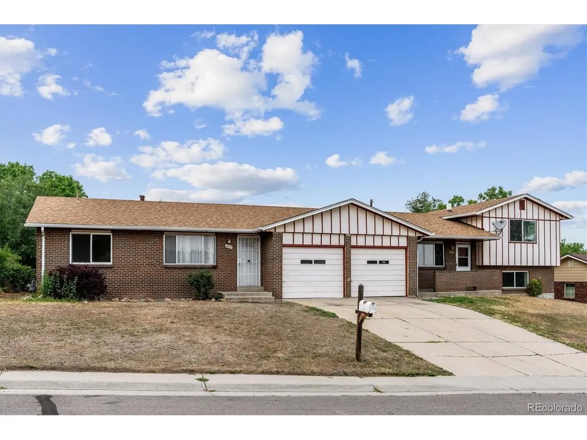 953 S Yarrow, Lakewood, CO 80226
