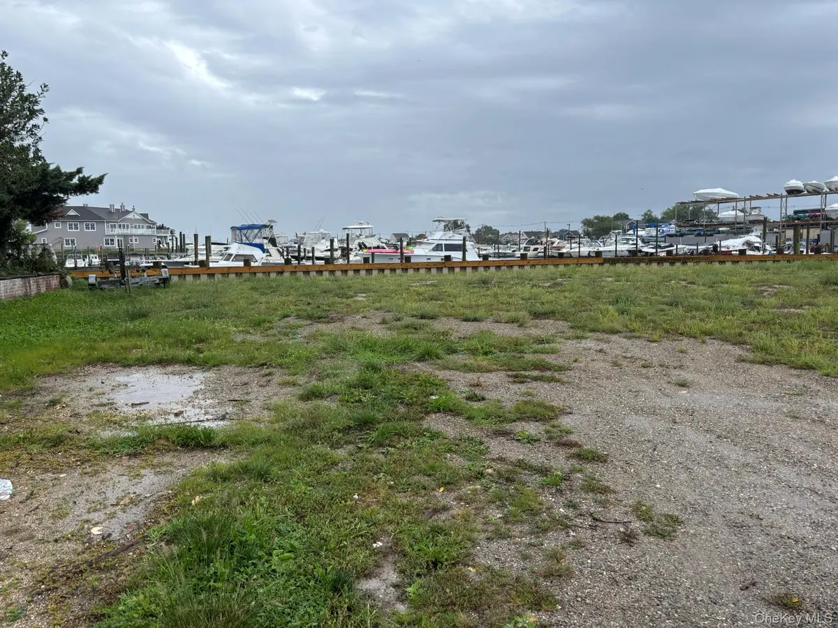 2 west 4th ST, Freeport, NY 11520