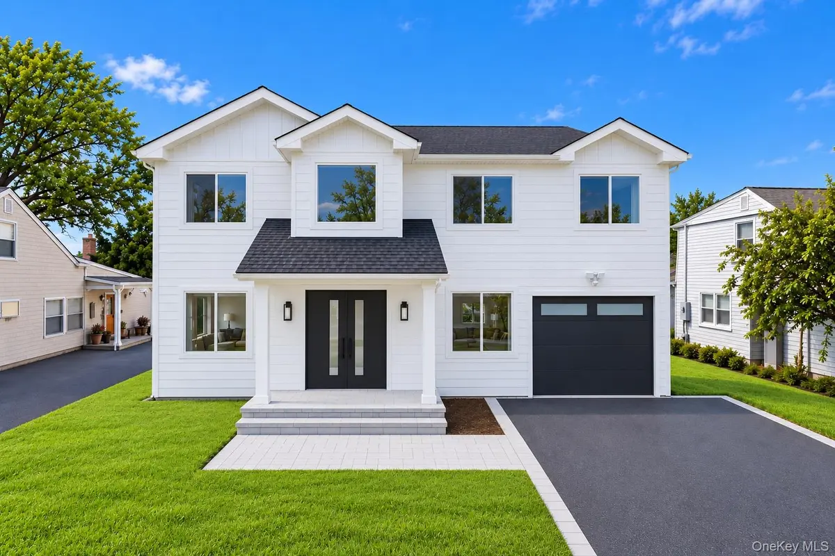 2337 Westley RD, Westbury, NY 11590