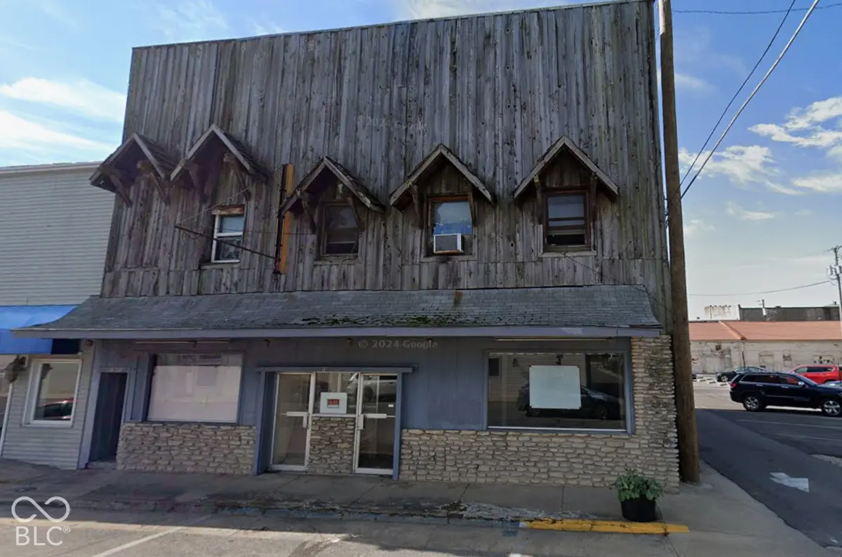 113 W 3rd ST, Rushville, IN 46173