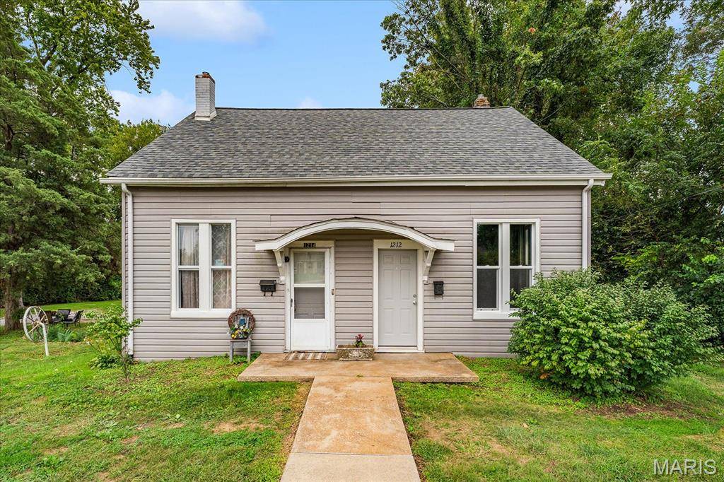 1214 Lebanon AVE, Belleville, IL 62221