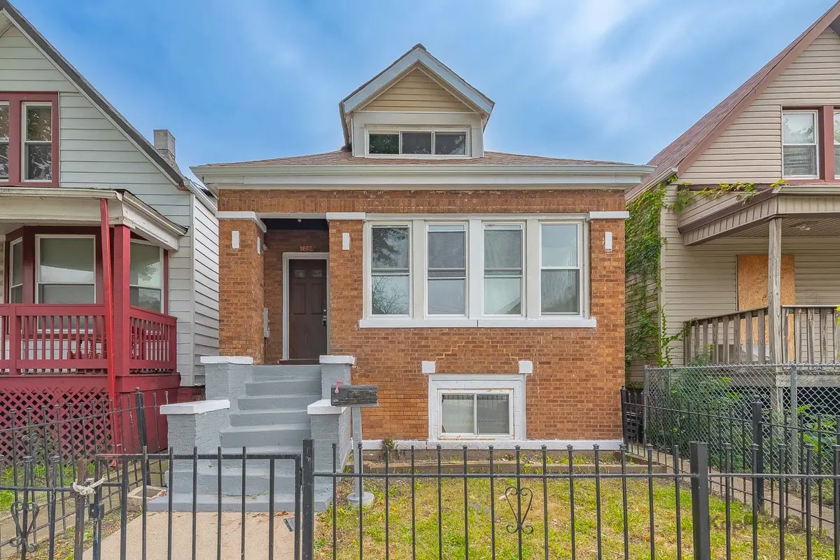 7241 S Carpenter ST, Chicago, IL 60621