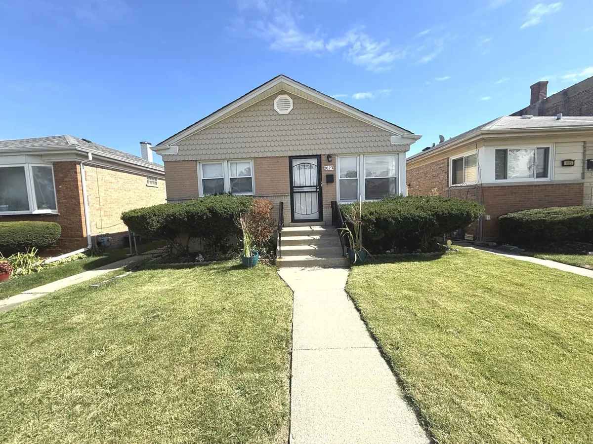 1023 32nd AVE, Bellwood, IL 60104