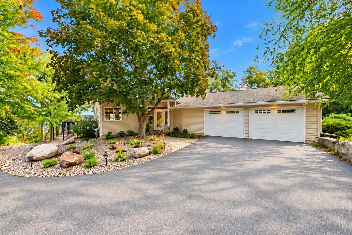 13000 182nd ST N, Marine On Saint Croix, MN 55047
