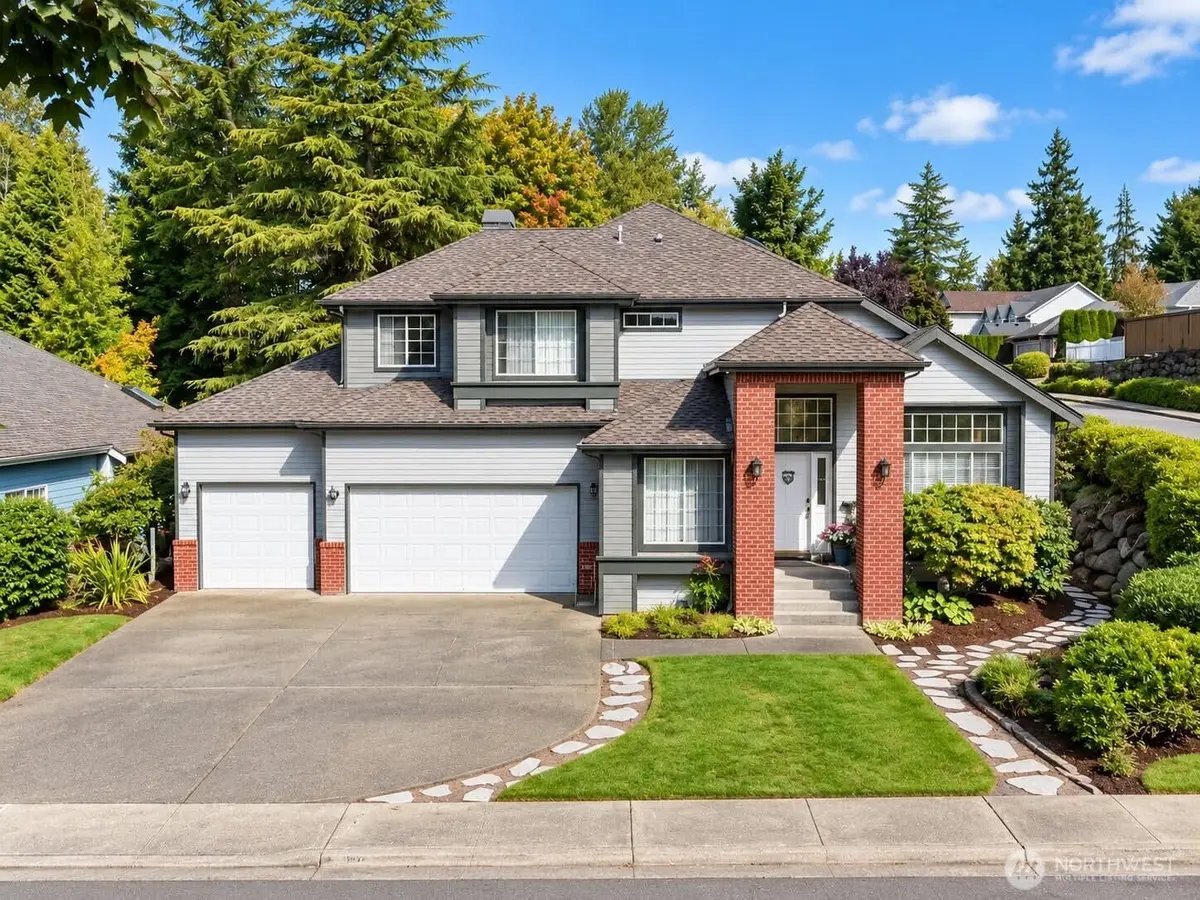 831 41st PL, Everett, WA 98201