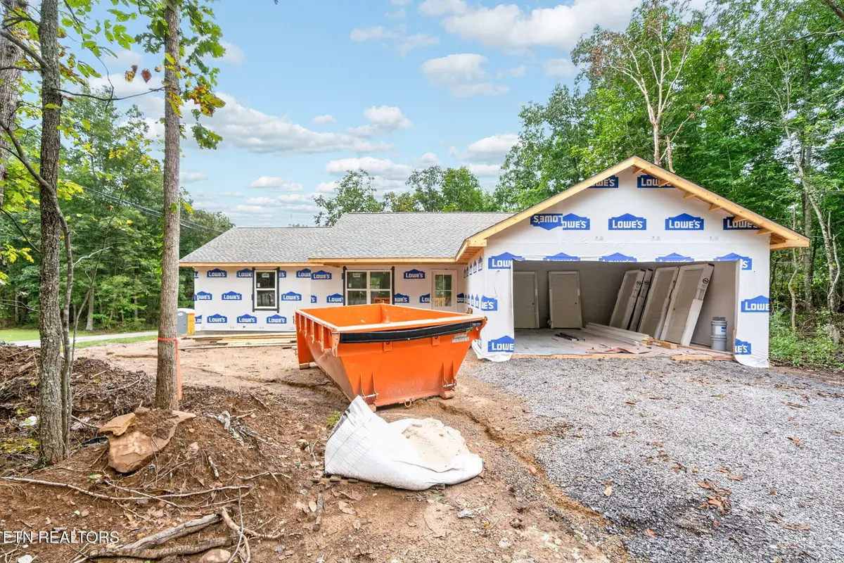 836 Cahita Lane, Crossville, TN 38572