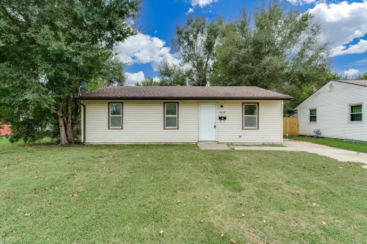 2229 E 53rd, Wichita, KS 67216