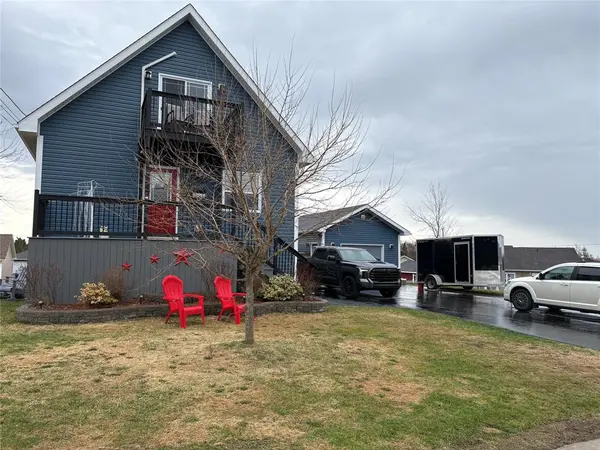 4 Ross Avenue, Stephenville, NL A2N 0B1