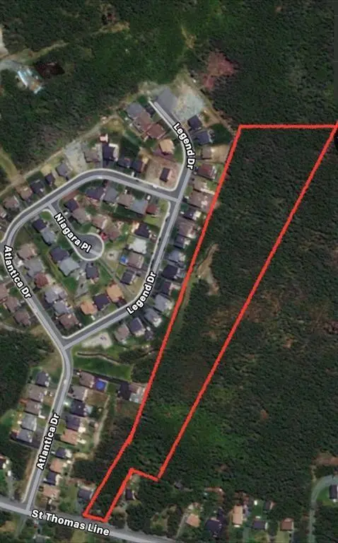576 St Thomas Line, Paradise, NL A1L 3T4