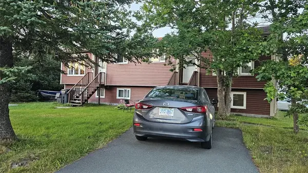 72 St Thomas Line, Paradise, NL A1L 2M1