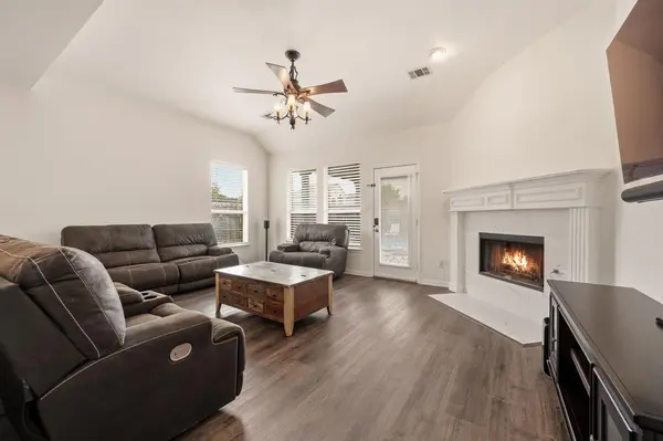 6528 Stewart Boulevard, The Colony, TX 75056