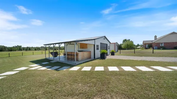 505 Vz County Road 4106, Canton, TX 75103