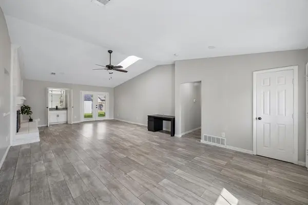 1605 Versailles Drive, Richardson, TX 75081